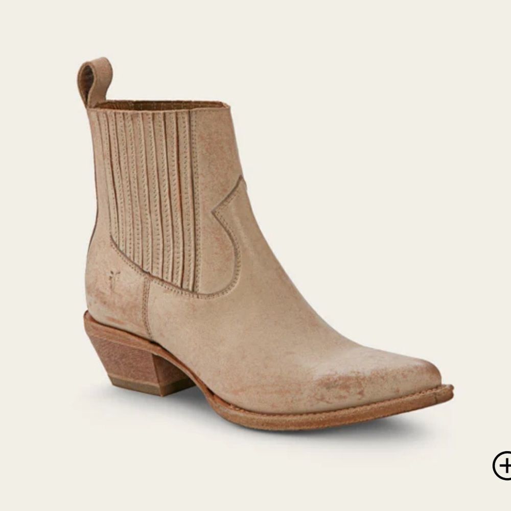 Frye SACHA CHELSEA Boots NEW